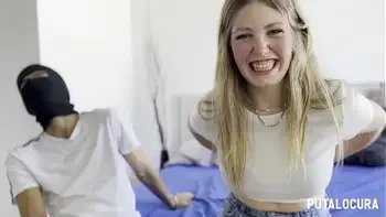 PutaLocura - Pareja interracial Claudia García y Gary Black teniendo sexo cerdo