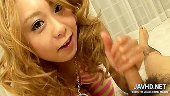 Wet Pussy Blowjob and Pissing from Asian Amateur