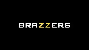 Suzy's Deep Massage - Suzy Marie / Brazzers  / stream full from www.zzfull.com/makin