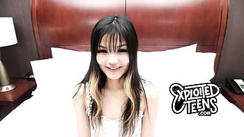 Heavenly lassie's petite asian video