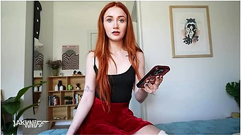 Petite Step-sis Cant Stop Taking Nude Photos - Scarlet Skies