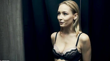 Femme fatale Little Puck's babe movie