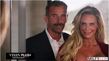 Bbc-crazy Milf Phoenix Marie Goes Airtight While Hubby Films