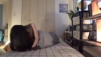 癒し系美女が朝から大開脚クンニとフェラで始まるモーニングセックス