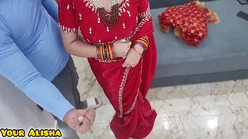 Photographer Ko Bhi Mili Alisha Ki Choot Shaadi Ke Din ( 2)